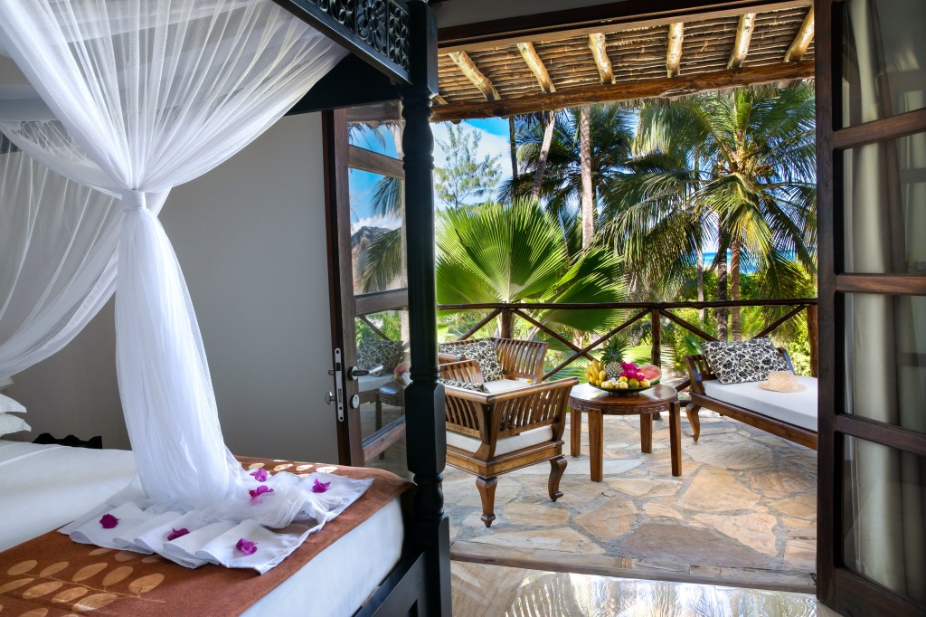 Simple and natural mosquito nets